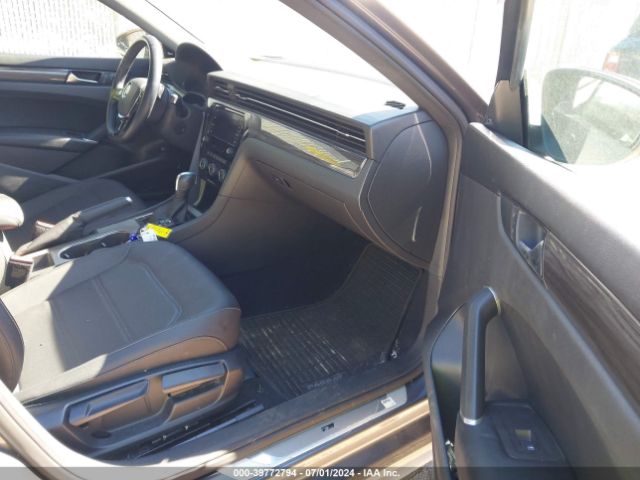 1VWMA7A37MC007240 Volkswagen Passat 2.0t R-line