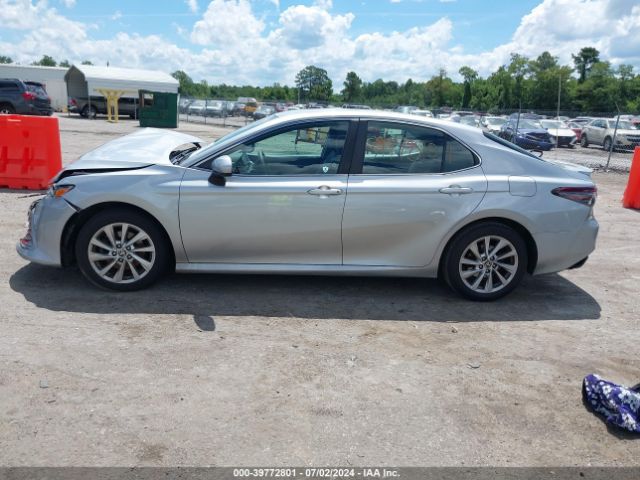 4T1C11AK7MU416458 Toyota CAMRY LE