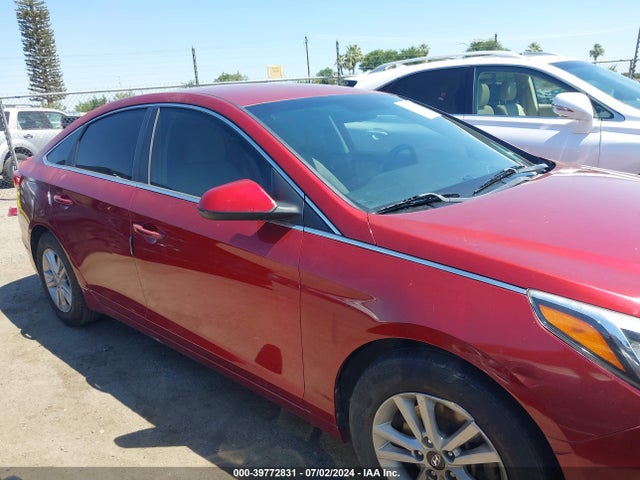 Hyundai Sonata 2016 5NPE24AF8GH392474 Image 14