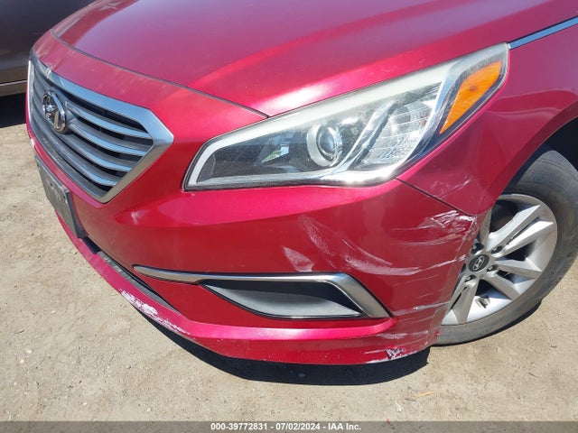 Hyundai Sonata 2016 5NPE24AF8GH392474 Image 18