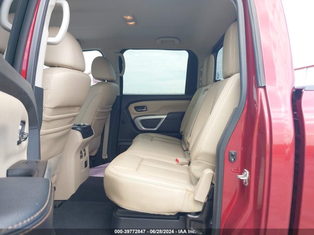 1N6BA1F46GN504410 Nissan Titan Xd Sl Diesel