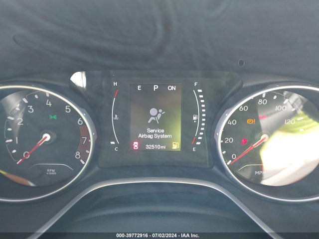 3C4NJCAB3JT250860 Jeep Compass Sport Fwd
