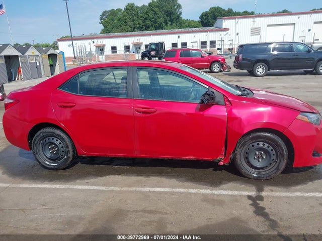 Toyota COROLLA LE 2018 2T1BURHE9JC973239 Image 13