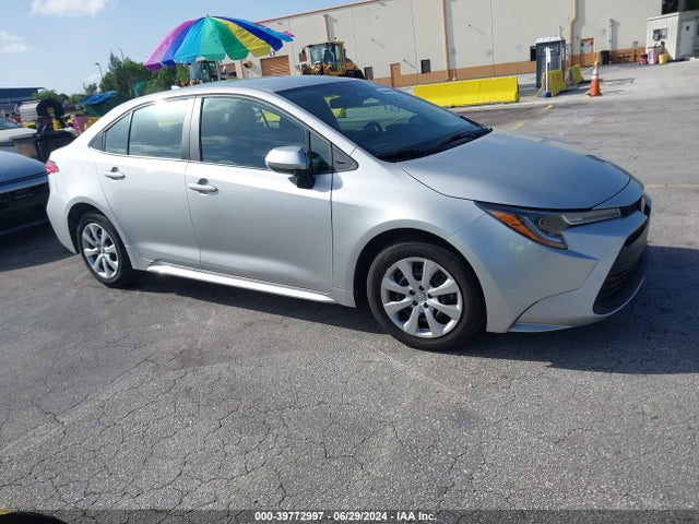 Toyota COROLLA LE 2024 5YFB4MDE6RP123072 main image