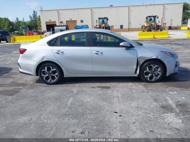 KIA Forte Lxs 2021 3KPF24AD5ME270626 Image 13