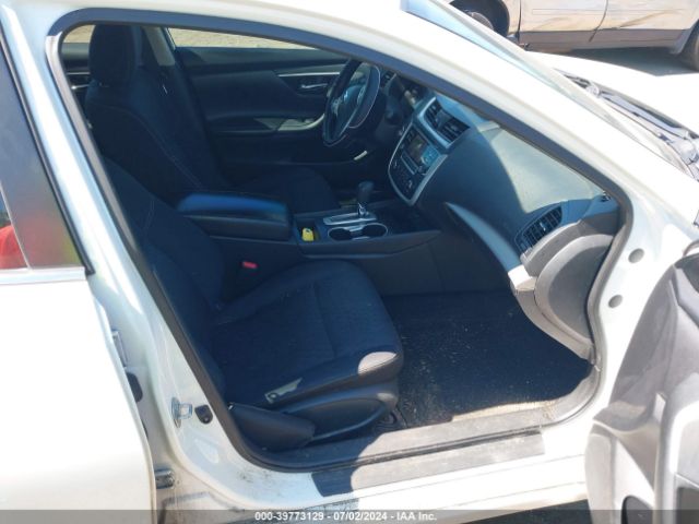 1N4AL3AP2HN351229 Nissan Altima 2.5 S
