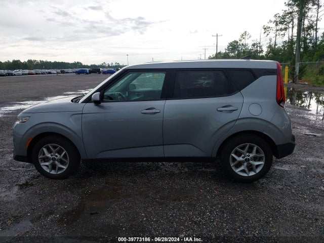 KIA SOUL LX 2022 KNDJ23AUXN7827696 Image 14