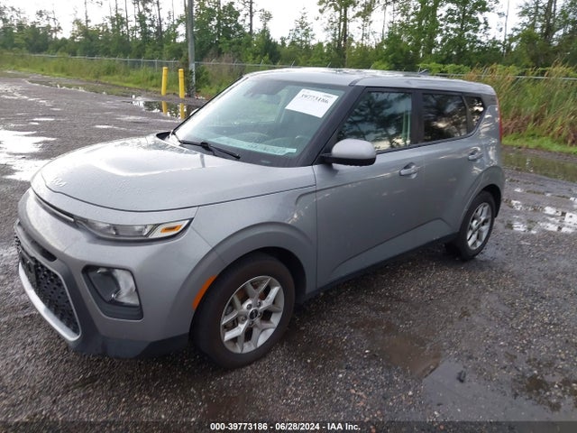 KIA SOUL LX 2022 KNDJ23AUXN7827696 Image 2