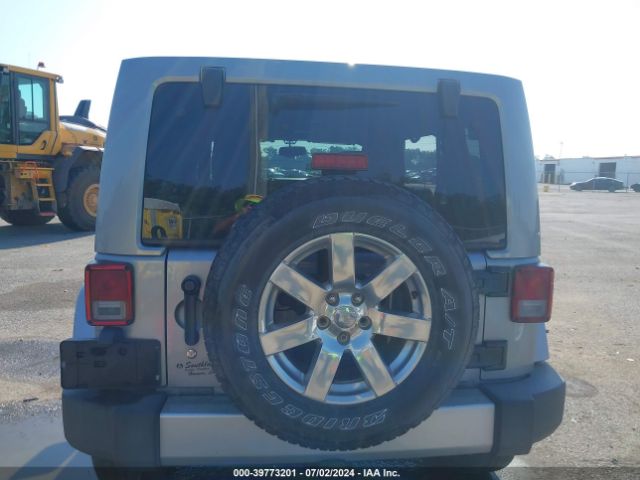 1C4BJWEG7EL271948 Jeep Wrangler Unlimited Sahara