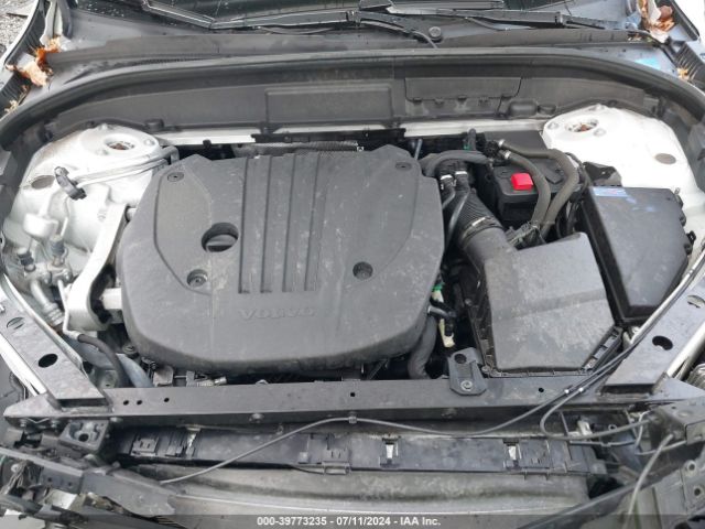 YV4L12RK7N1037197 Volvo Xc60 B5 Momentum