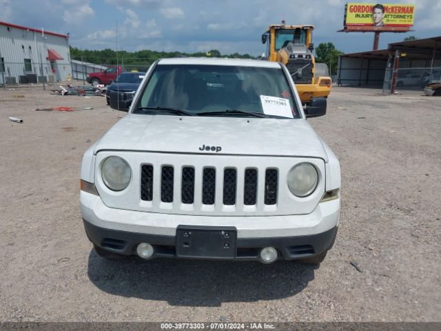 1C4NJPBA4ED726137 Jeep Patriot Altitude