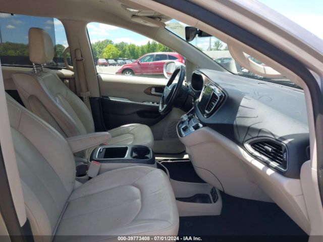 2C4RC1EGXJR109549 Chrysler Pacifica Touring L Plus