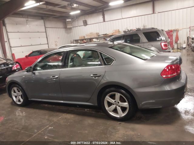 1VWAS7A35EC023521 Volkswagen Passat 1.8t Wolfsburg Edition