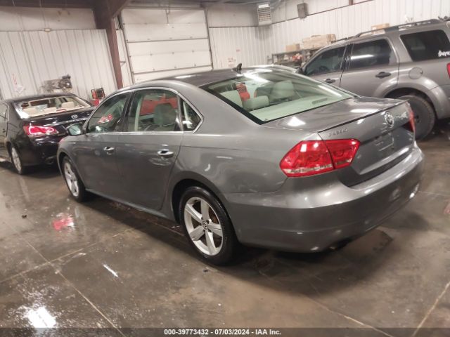 1VWAS7A35EC023521 Volkswagen Passat 1.8t Wolfsburg Edition