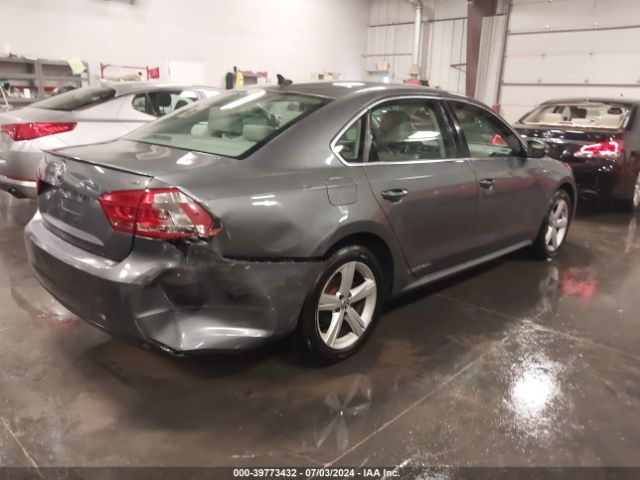 1VWAS7A35EC023521 Volkswagen Passat 1.8t Wolfsburg Edition