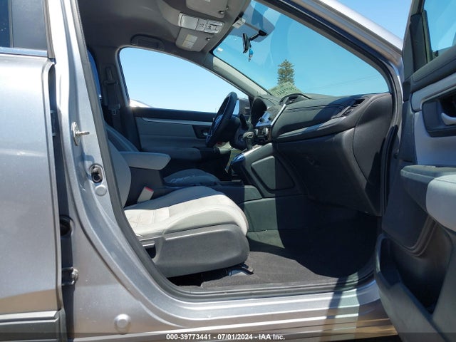 Honda CR-V LX 2017 7FARW5H32HE000813 Image 5
