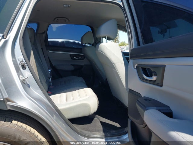 Honda CR-V LX 2017 7FARW5H32HE000813 Image 8