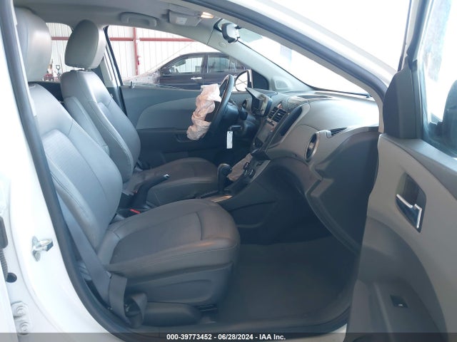 Chevrolet Sonic Ltz Auto 2015 1G1JE5SB1F4104945 Image 5