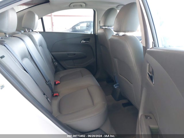 Chevrolet Sonic Ltz Auto 2015 1G1JE5SB1F4104945 Image 8