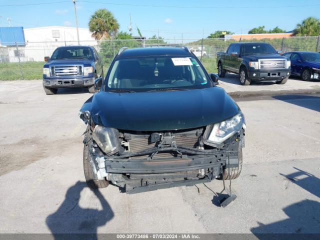 5N1AT2MT8JC701098 Nissan ROGUE SV