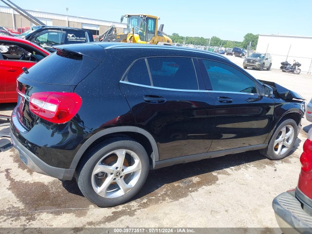 WDCTG4EB7JJ459610 Mercedes-Benz GLA 250