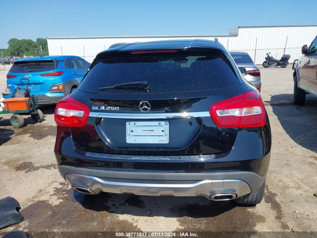 WDCTG4EB7JJ459610 Mercedes-Benz GLA 250