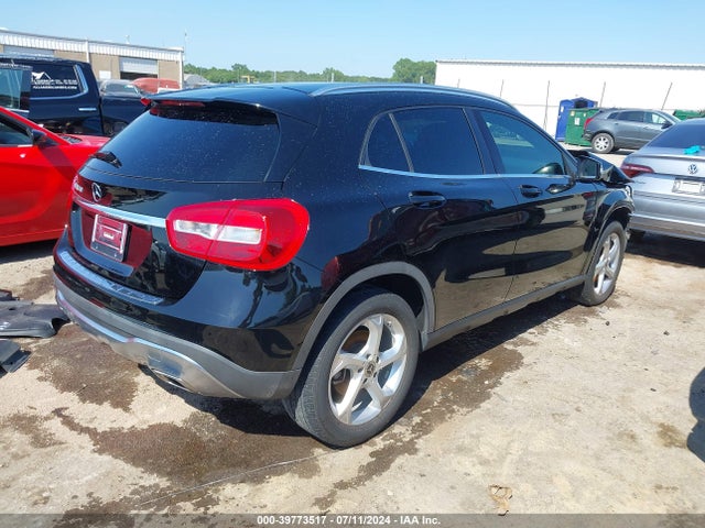 WDCTG4EB7JJ459610 Mercedes-Benz GLA 250
