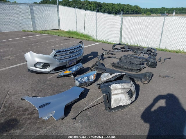 Ford ESCAPE SE 2018 1FMCU9GD9JUB62102 Image 12