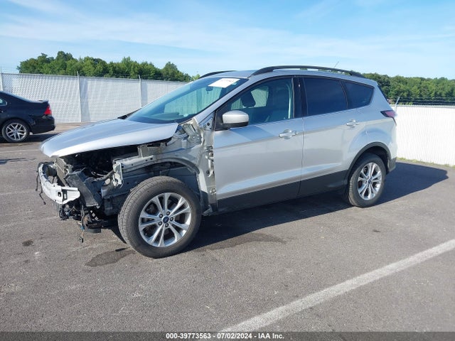 Ford ESCAPE SE 2018 1FMCU9GD9JUB62102 Image 2