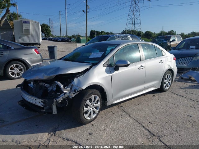 Toyota COROLLA LE 2022 5YFEPMAE5NP329809 Image 2