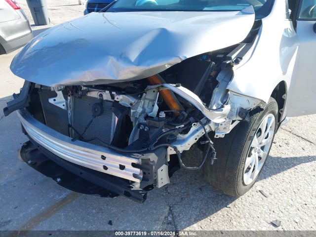 Toyota COROLLA LE 2022 5YFEPMAE5NP329809 Image 6