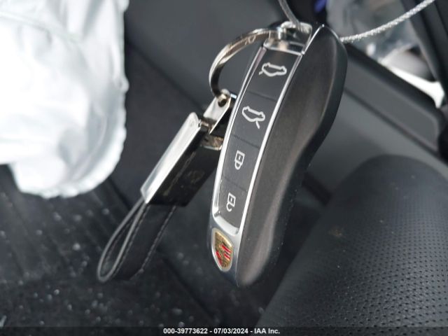 WP0AB2Y15LSA51786 Porsche TAYCAN 4S
