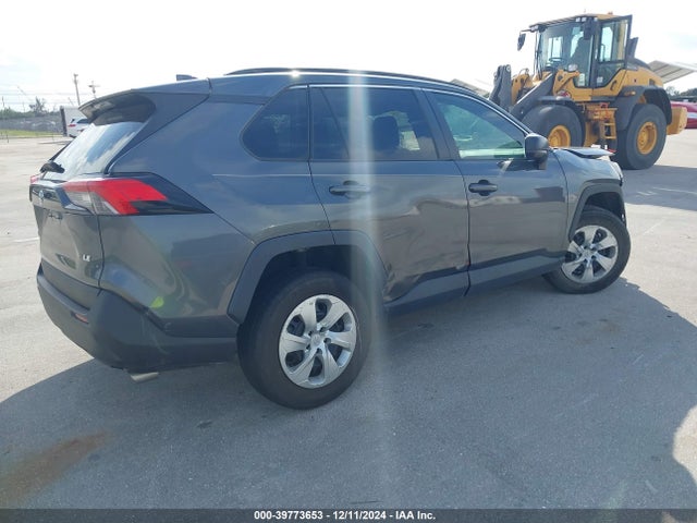 Toyota RAV4 LE 2019 2T3H1RFV2KC031564 Image 4