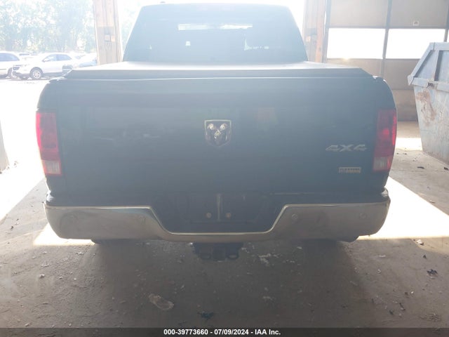 1C6RR7FG1KS645300 RAM 1500 Classic Tradesman Quad Cab 4x4 6'4 Box