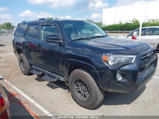 Toyota 4RUNNER SR5 2021 JTEMU5JR5M5849044 главное изображение
