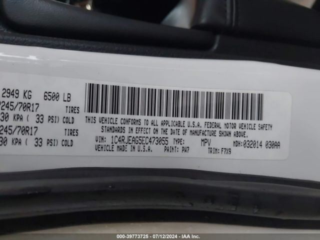 1C4RJEAG5EC473055 Jeep Grand Cherokee Laredo