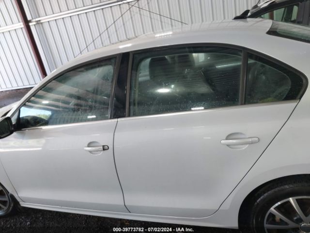 3VWDB7AJ2HM346827 Volkswagen Jetta 1.4t Se