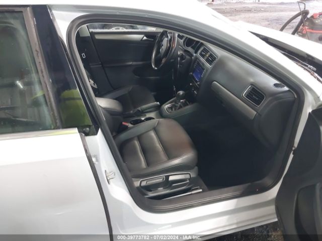 3VWDB7AJ2HM346827 Volkswagen Jetta 1.4t Se