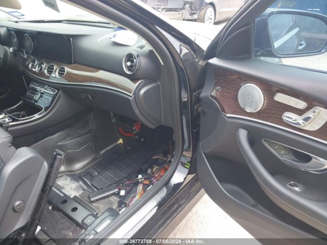 WDDZF4JB2HA052660 Mercedes-Benz E 300