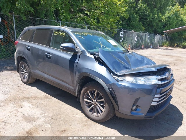 Toyota Highlander Xle 2019 5TDJZRFH4KS984779 zdjęcie główne