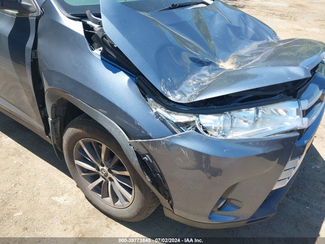 Toyota Highlander Xle 2019 5TDJZRFH4KS984779 Image 17