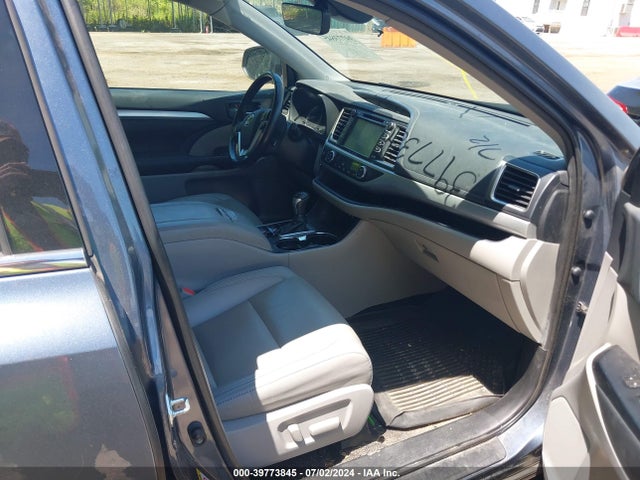 Toyota Highlander Xle 2019 5TDJZRFH4KS984779 Image 5