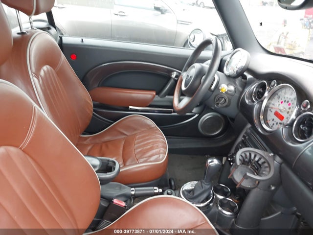 2008 MINI COOPER WMWRF335X8TG19455 Photo 4