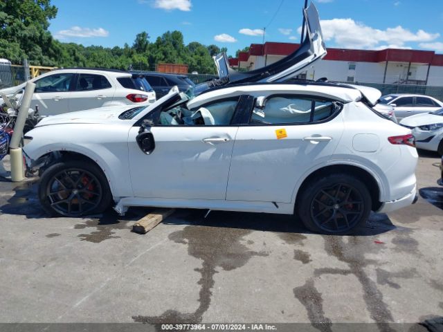 ZASPAKBN8L7C99000 Alfa Romeo Stelvio Ti Sport Awd