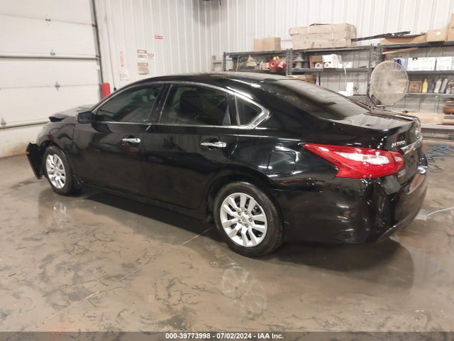 1N4AL3APXHN343945 Nissan Altima 2.5 S
