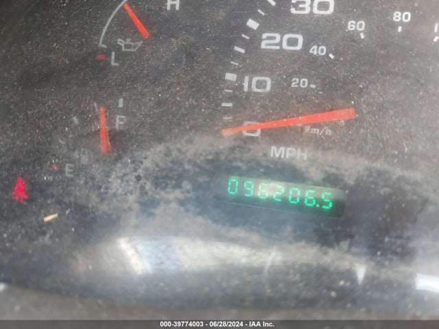 39774003 :رقم المزاد ، 1FTNX20S84EA23436 vin ، 2004 Ford F-250 Lariat/xl/xlt مزاد بيع