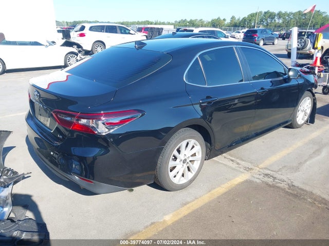 Toyota CAMRY LE 2022 4T1C11AK6NU067584 Image 4