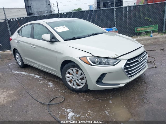 2017 5NPD74LF3HH149179 main image