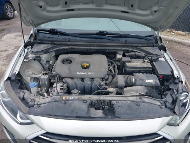 Hyundai ELANTRA SE 2017 5NPD74LF3HH149179 Image 10