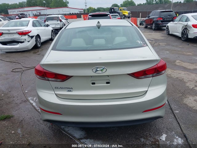 Hyundai ELANTRA SE 2017 5NPD74LF3HH149179 Image 16
